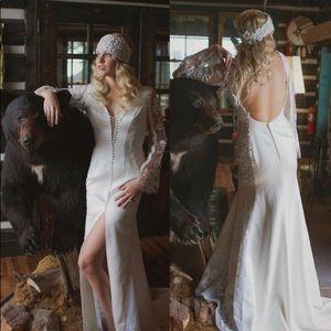 Brand new wedding dress, never worn.